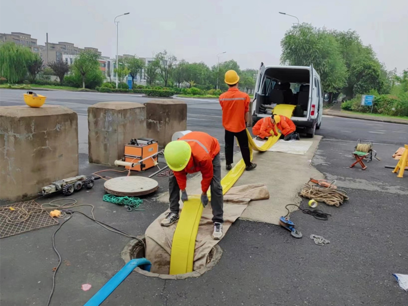 摄山村光固化管道修复